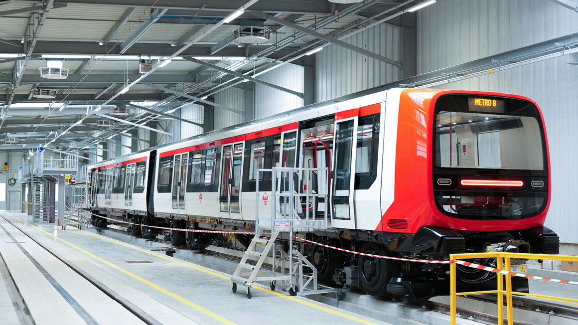 Alstom A Livré La Première Rame De Nouvelle Génération Pour La Ligne B ...