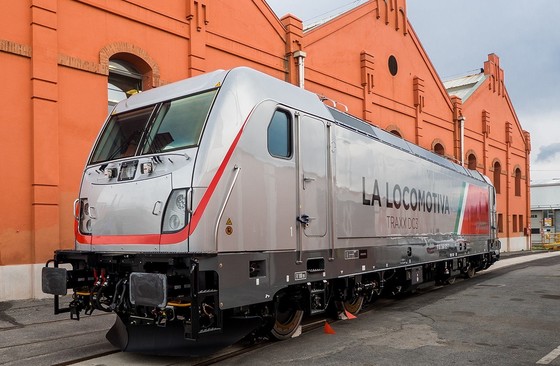 Traxx_DC3_Locomotives_Vado_Ligure.JPG