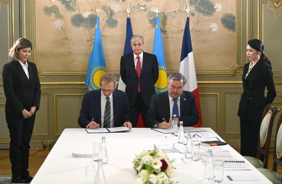 Signature Framework Agreement with KZ Government November 30 2022